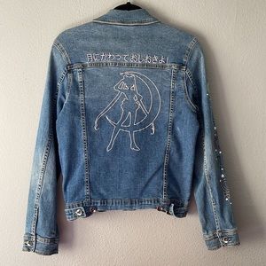 ✨ BOXLUNCH SAILOR MOON EXCLUSIVE ✨ silhouette denim Jean jacket size small